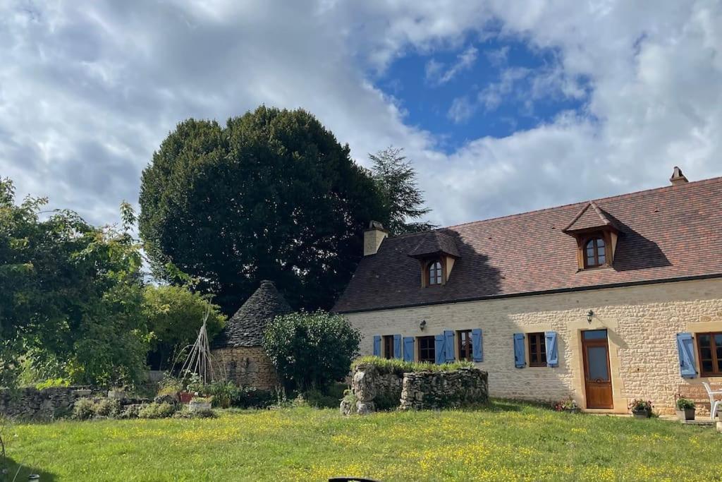Charming 19Th Century Farmhouse With Pool Vitrac  Eksteriør bilde