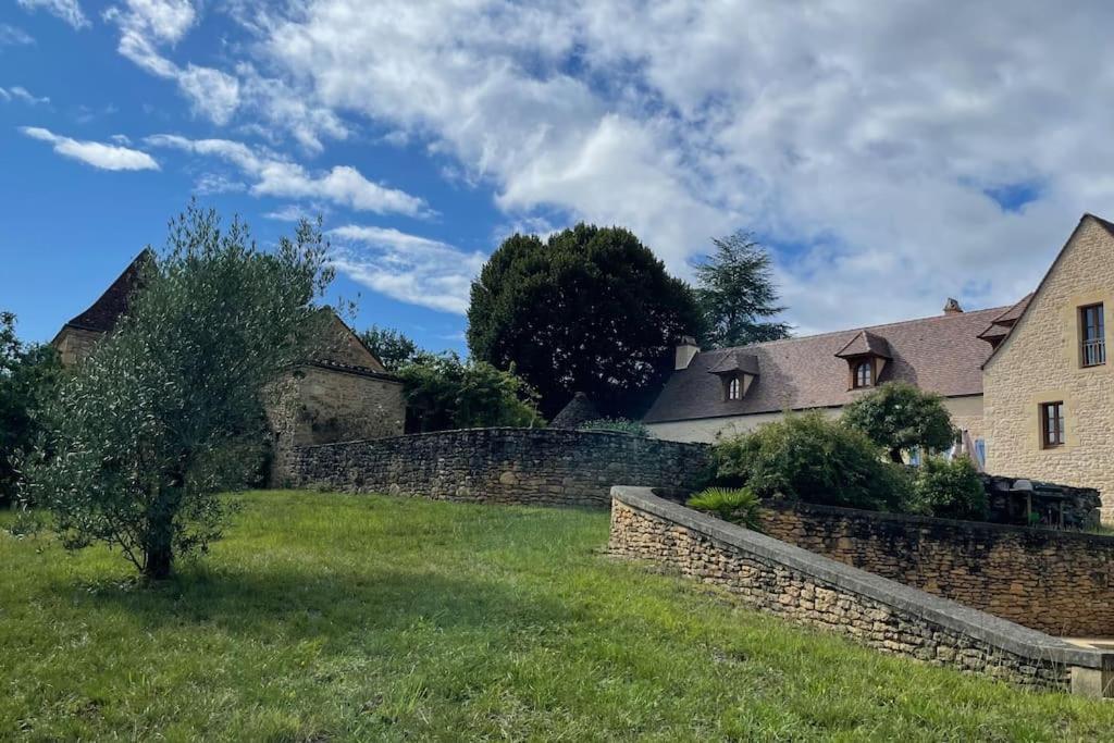 Charming 19Th Century Farmhouse With Pool Vitrac  Eksteriør bilde