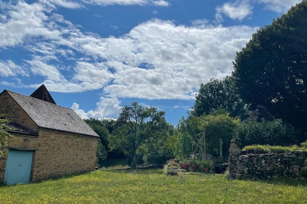 Charming 19Th Century Farmhouse With Pool Vitrac  Eksteriør bilde