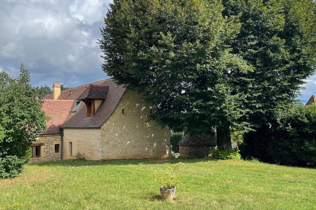 Charming 19Th Century Farmhouse With Pool Vitrac  Eksteriør bilde