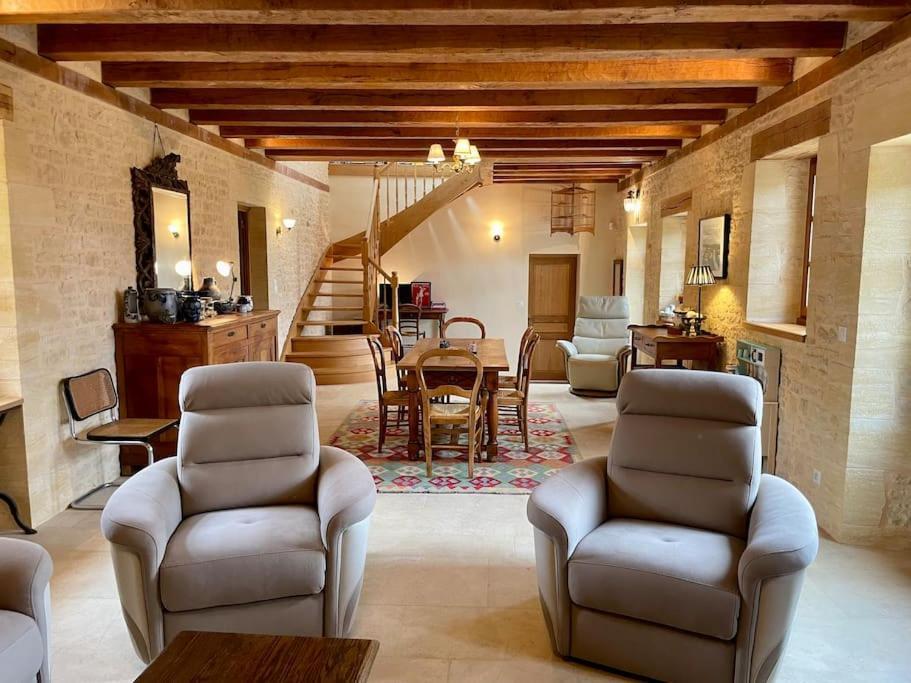 Charming 19Th Century Farmhouse With Pool Vitrac  Eksteriør bilde